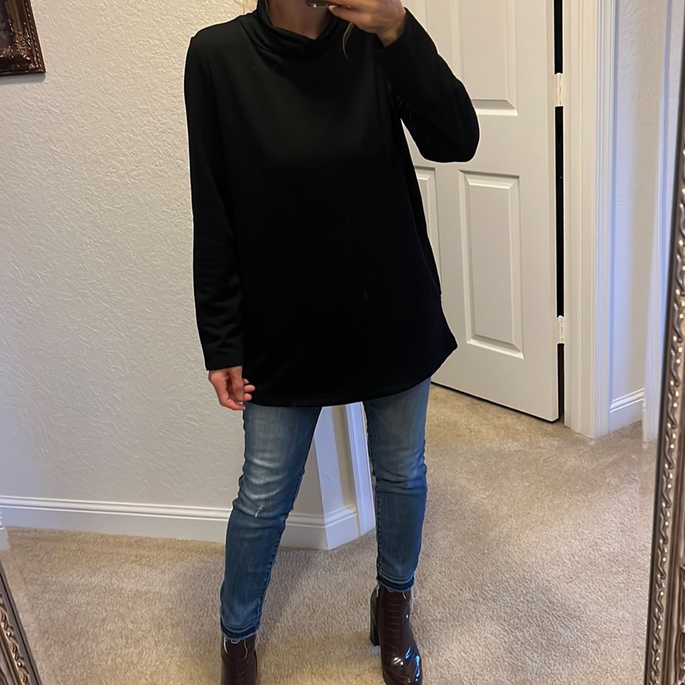 🌺JONES NEW YORK 🌺LONG Sleeve mock Neck Side Pocket Pullover
